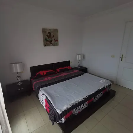 Relax And Enjoy In Tenerife Sud! Casa de Férias *
